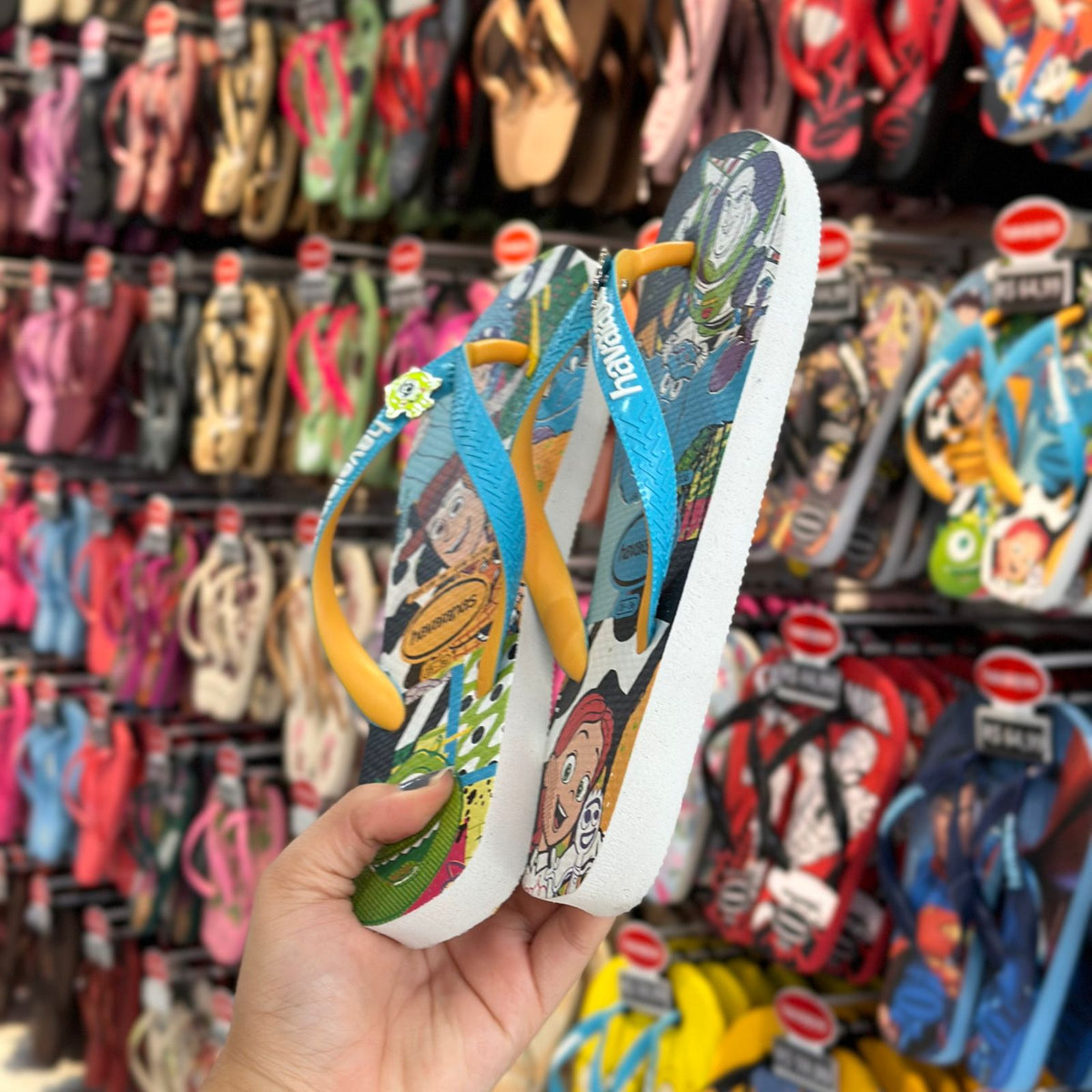 Havaianas Disney Stylish + Pin Mike Wazowski